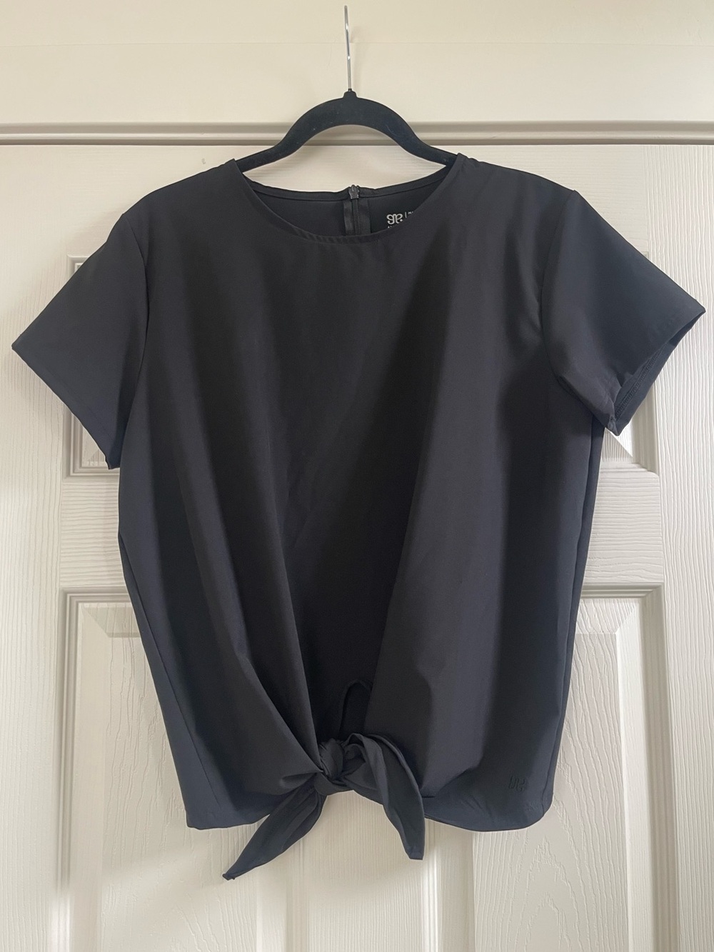 Women’s Albion Fit Front Tie Short Sleeve Top Black Size L - Picture 1 of 6